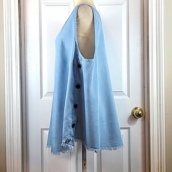 a.n.a Denim Blouse - Picture 5 of 10